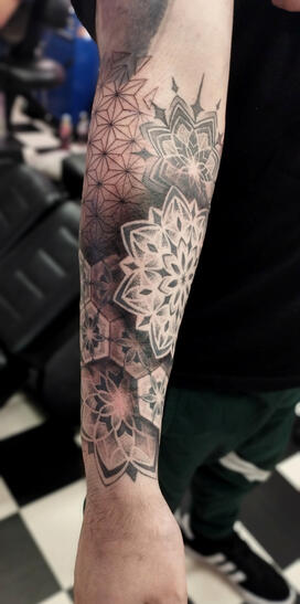 Tattoo artist Athy, Co. Kildare. Ireland. Tattoo studio. Designs. Ideas. Blackwork. Dotwork. Fineline. Cover up.