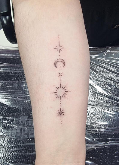 Tattoo artist Athy, Co. Kildare. Ireland. Tattoo studio. Designs. Ideas. Blackwork. Dotwork. Fineline. Cover up.